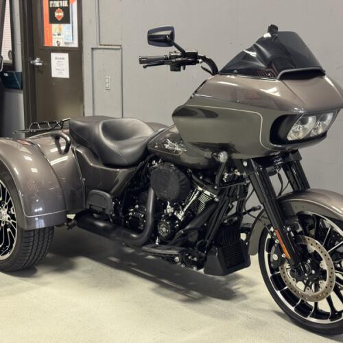 FLTRT 2023 Road Glide® 3 thumb 3