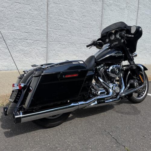 2010 FLHX Street Glide® thumb 3