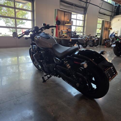 Harley-Davidson® Nightster® 2026 thumb 0