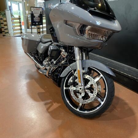 2026 Harley-Davidson® Road Glide® FLTRX thumb 2