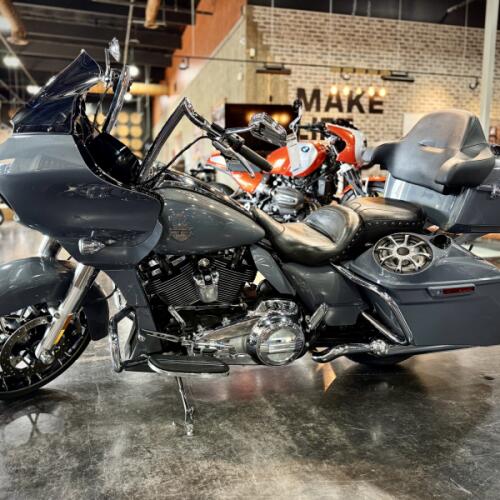 2022 Harley-Davidson® Road Glide® Special Gunship Gray thumb 2
