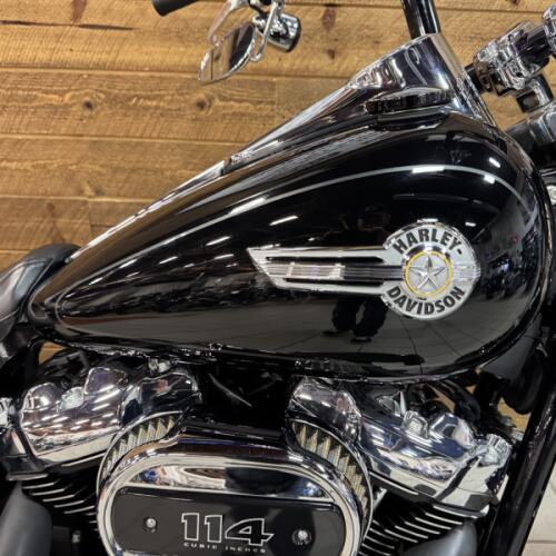 2022 Harley-Davidson® Fat Boy® 114 Vivid Black FLFBS thumb 3