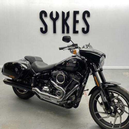 2024 Harley-Davidson FLSB Softail Sport Glide in Vivid Black thumb 2
