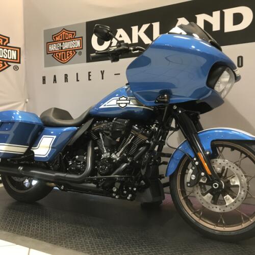 Harley-Davidson® Road Glide® ST 2023 thumb 3