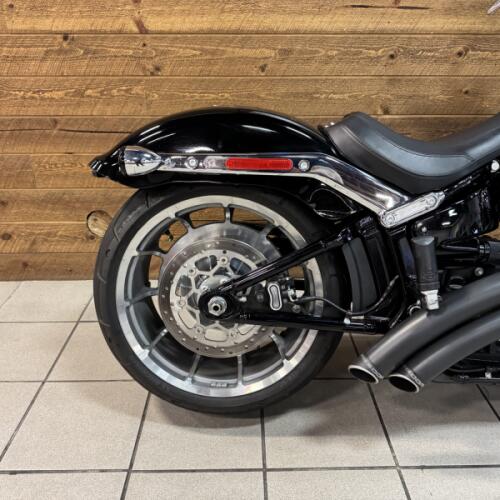 2022 Harley-Davidson® Fat Boy® 114 Vivid Black FLFBS thumb 0