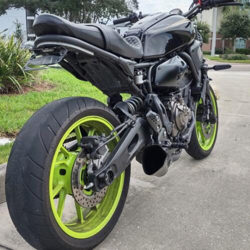 Yamaha XSR700 2022 thumb 1
