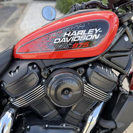 2026 Harley-Davidson® Nightster® Blood Orange Black Trim thumb 3