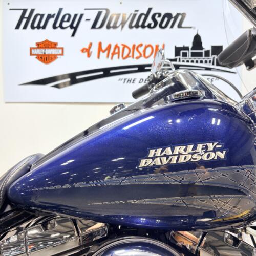 2016 FLHR Harley-Davidson® Road King® Custom Colour Cosmic Blue Pearl thumb 2