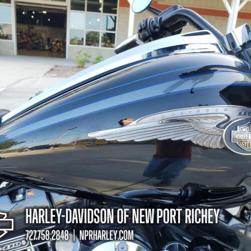 FLTRXSE2 2013 CVO™ Road Glide® Custom thumb 1