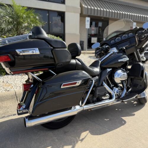 2014 Harley-Davidson® Ultra Limited BLACK PEACE OFFICER W/ PINS thumb 0