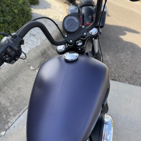 2025 Harley-Davidson® Street Bob® Purple Abyss Denim w/Cast Wheels thumb 1