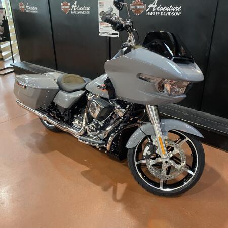 2026 Harley-Davidson® Road Glide® FLTRX thumb 3