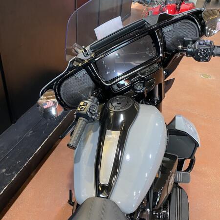 2026 Harley-Davidson® Street Glide Limited FLHXL thumb 0