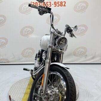 2026 Super Glide® FXD thumb 1