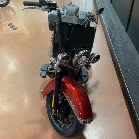 2026 Harley-Davidson® Heritage Classic® FLHC thumb 1