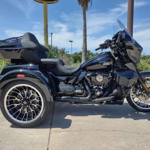 Harley-Davidson® Street Glide 3 Limited 2026 thumb 3