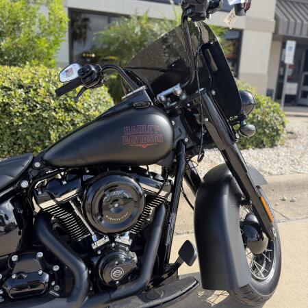 2026 Harley-Davidson® Deadwood™ Black Denim thumb 3