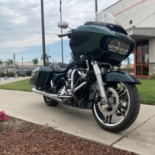 FLTRX 2018 Road Glide® thumb 2