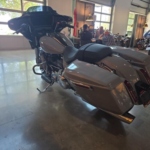 Harley-Davidson® CVO Street Glide ST 2026 thumb 0