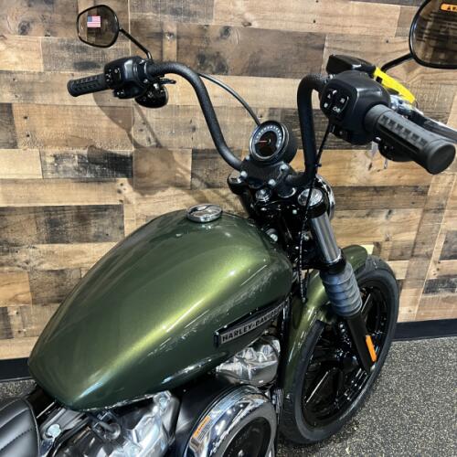 2026 Harley-Davidson® Street Bob® Olive Steel Metallic Chrome Cast Wheels  FXBB thumb 0