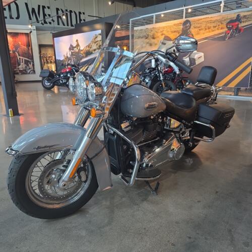 2024 Harley-Davidson® Heritage Classic 114 FLHCS thumb 1
