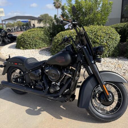 2026 Harley-Davidson® Deadwood™ Black Denim thumb 2