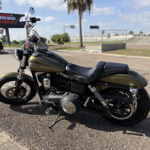 2016 Harley-Davidson® Street Bob® Olive Gold thumb 0
