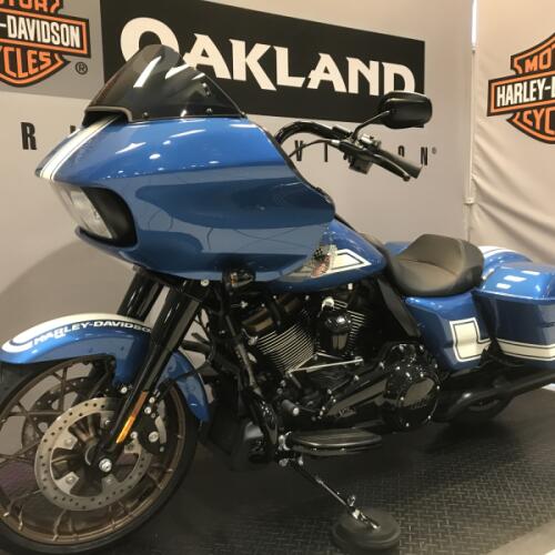 Harley-Davidson® Road Glide® ST 2023 thumb 2
