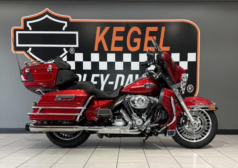2012 Harley-Davidson® Electra Glide® Classic Ember Red Sunglo