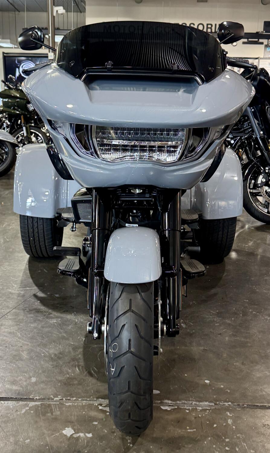 FLTRT 2026 Road Glide 3