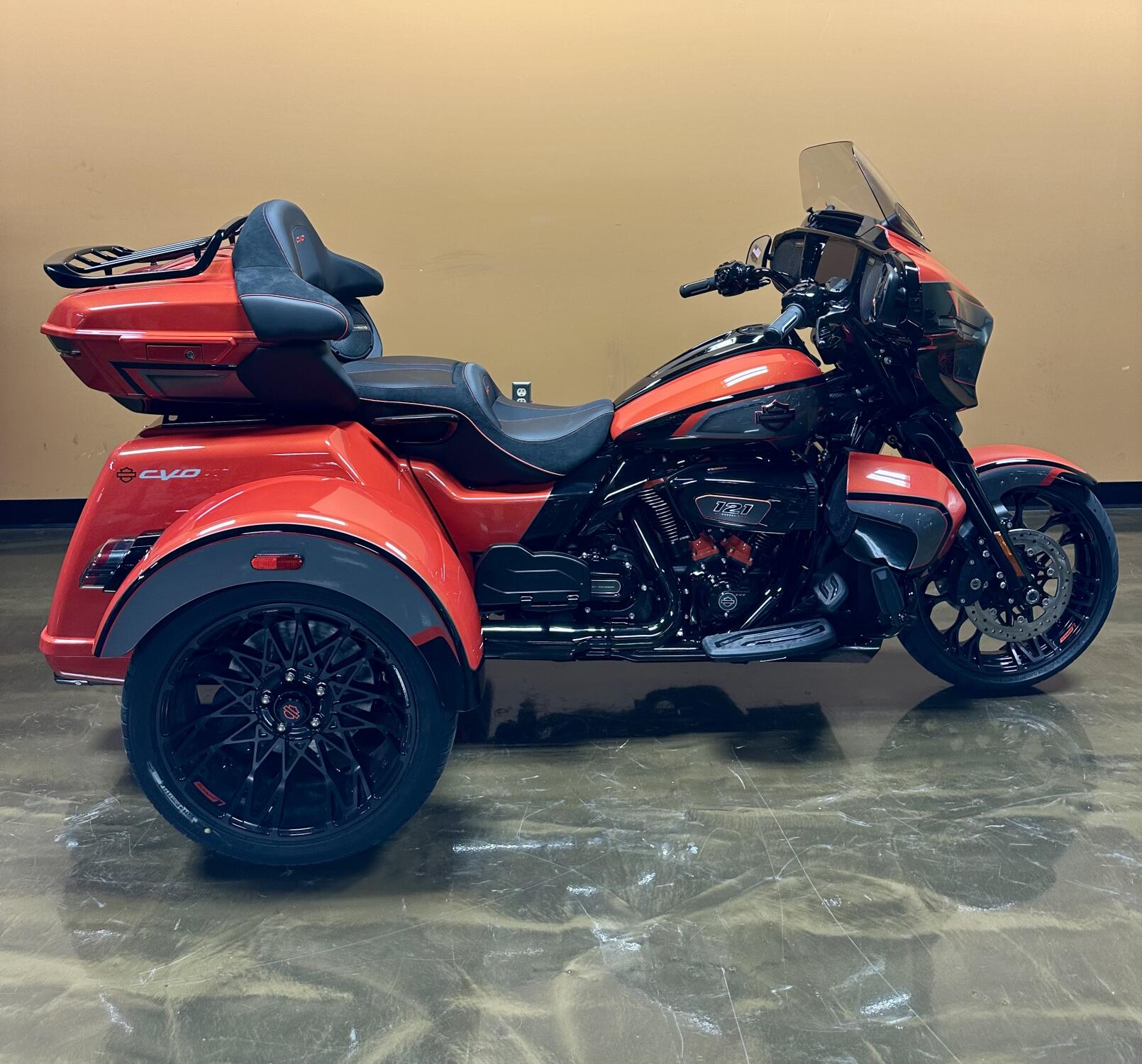 FLHLTSE 2026 CVO Street Glide 3 Limited