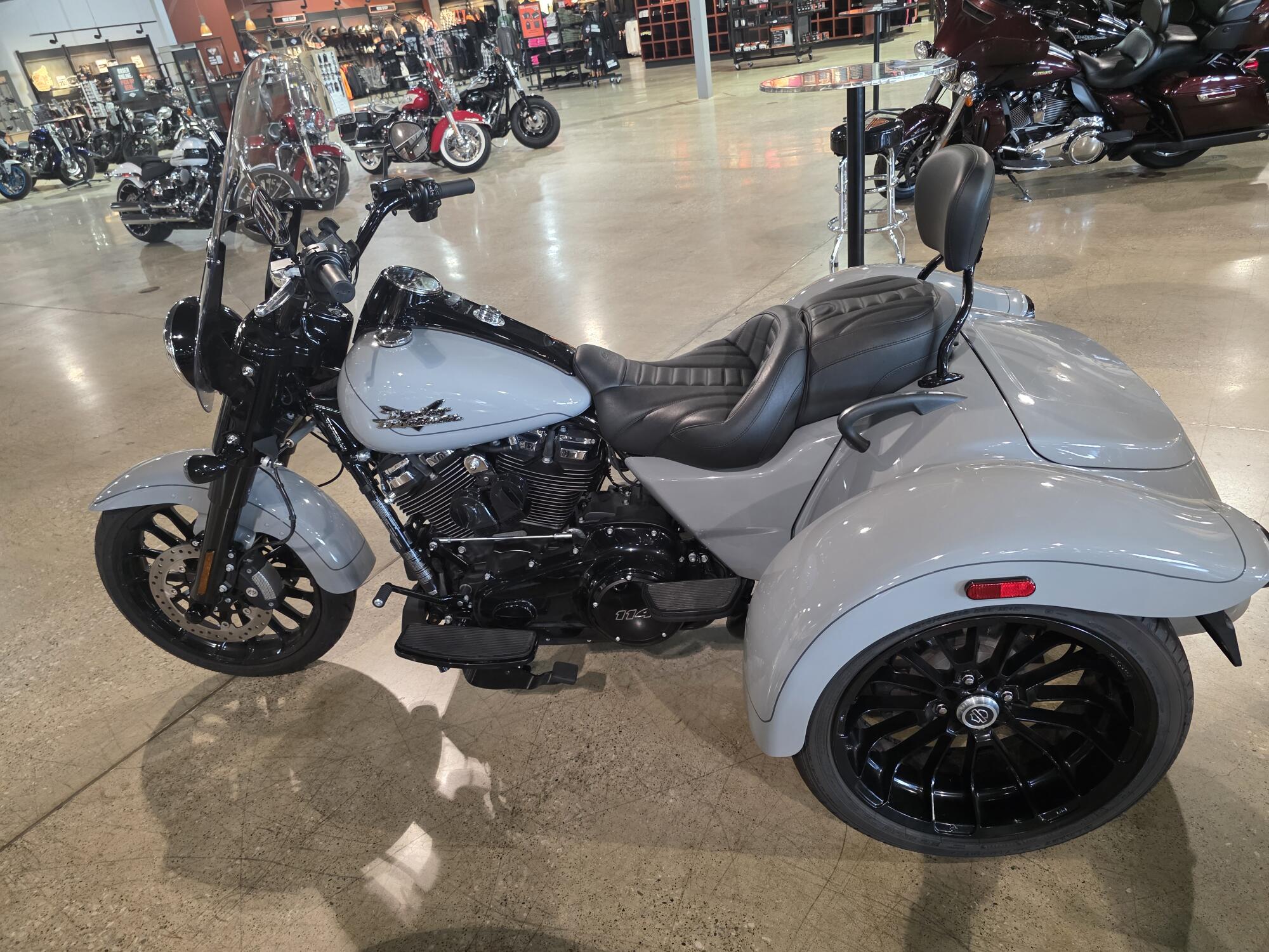 2024 Harley-Davidson® Freewheeler® FLRT
