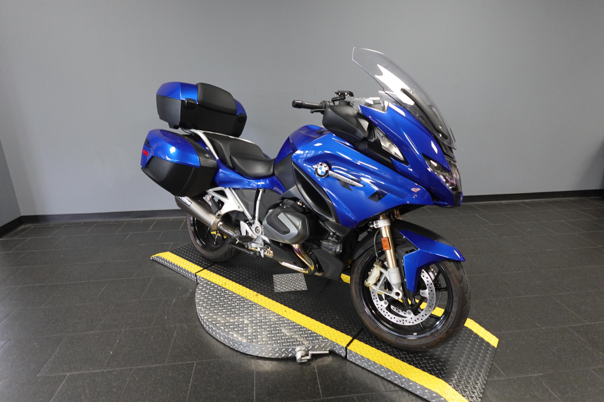 2023 BMW Motorrad R 1250 RT, photo 2
