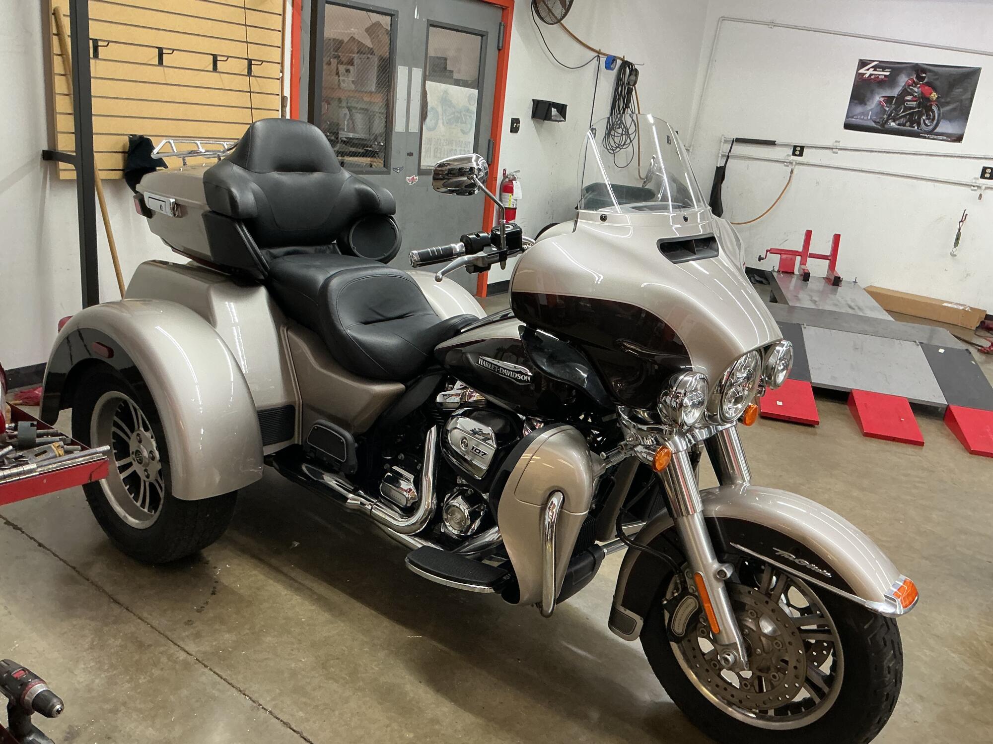 FLHTCUTG 2018 Tri Glide® Ultra