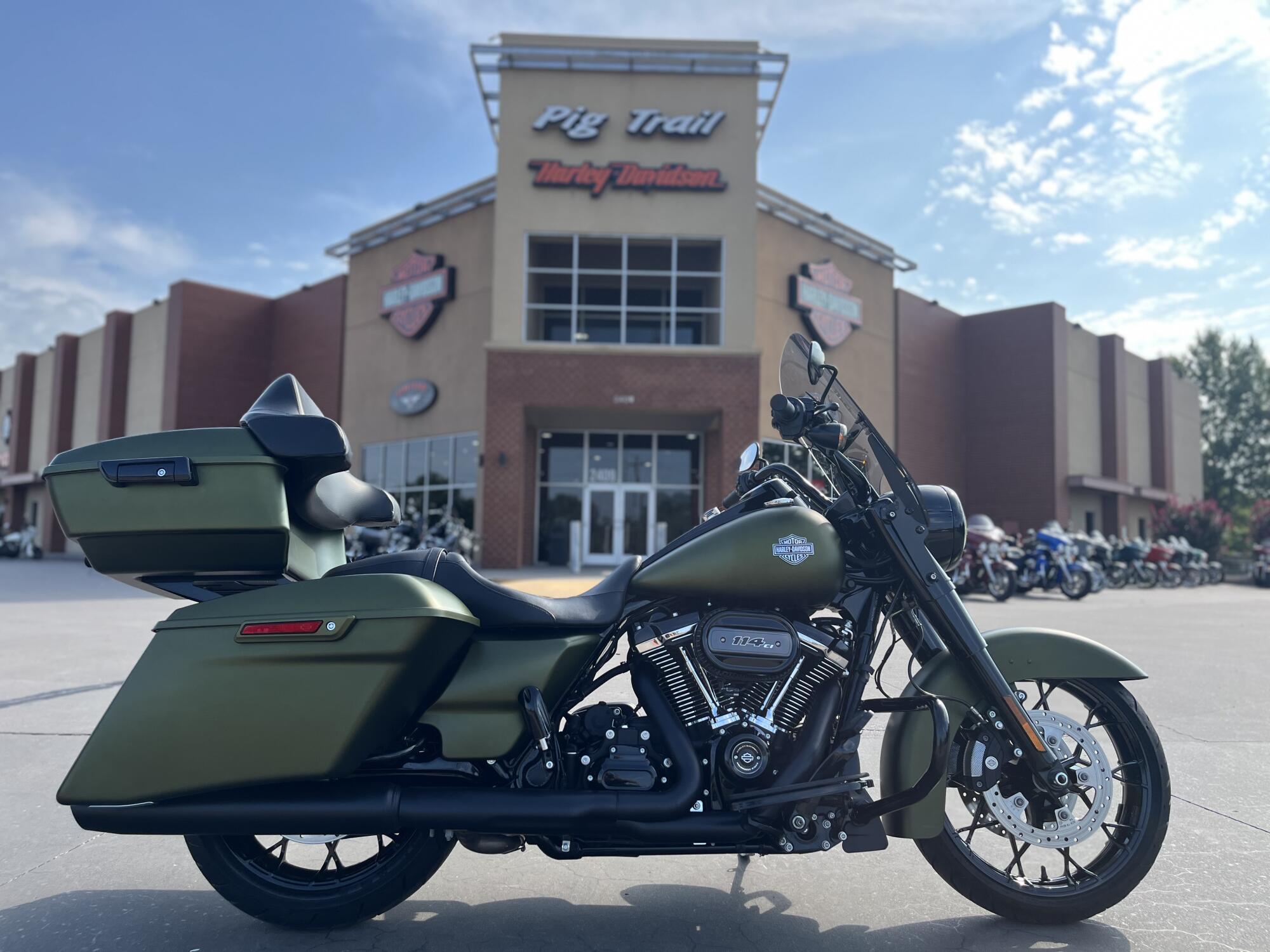 2022 Harley-Davidson® FLHRXS  Road King® Special Mineral Green Denim 634625