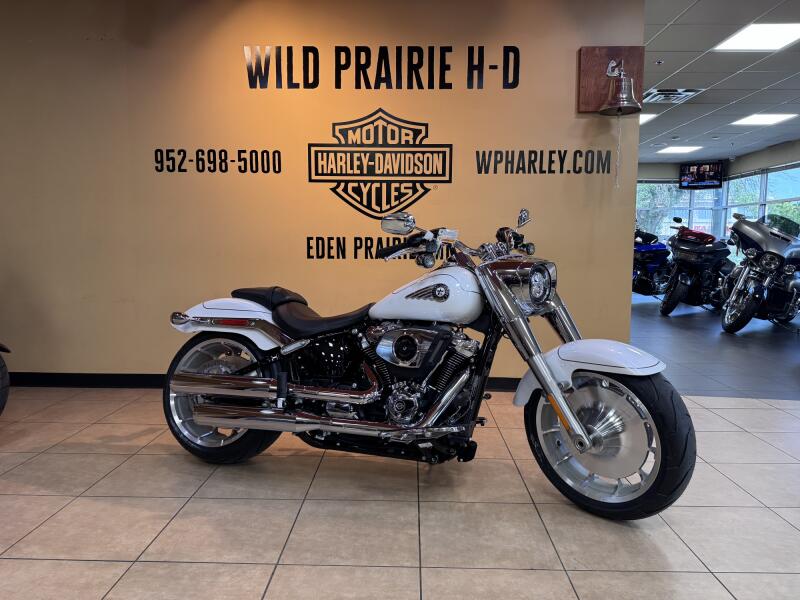 2026 Harley-Davidson® Fat Boy® White Onyx Pearl Chrome Trim