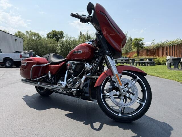 2024 Harley-Davidson® Street Glide® Whiskey Fire