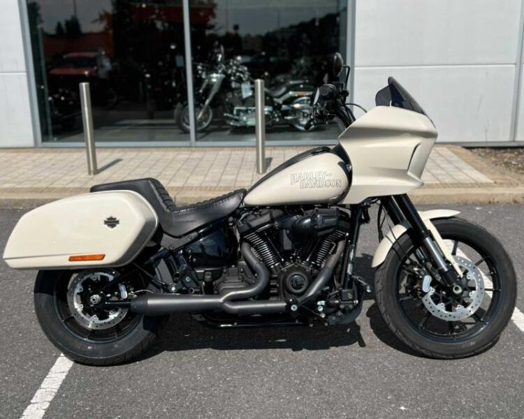 HARLEY-DAVIDSON LOW RIDER ST