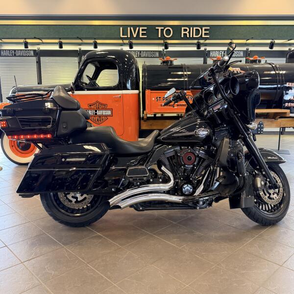 2011 Harley-Davidson Electra Glide Ultra Classic FLHTCU
