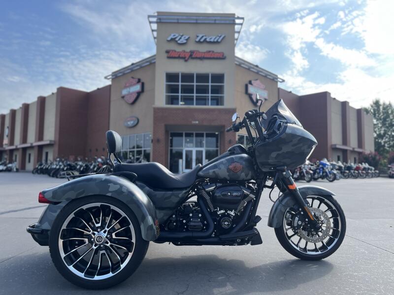 2025 Harley-Davidson® FLTRT Road Glide® 3 CUSTOM CAMO WRAP 855279