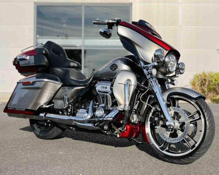HARLEY-DAVIDSON ULTRA LIMITED LOW