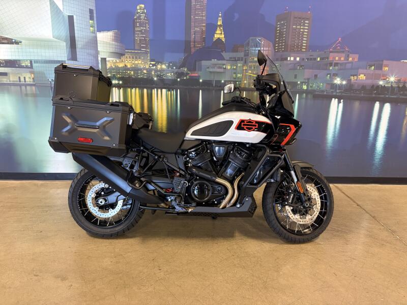 2026 Harley-Davidson® Pan America 1250 Limited RA1250L