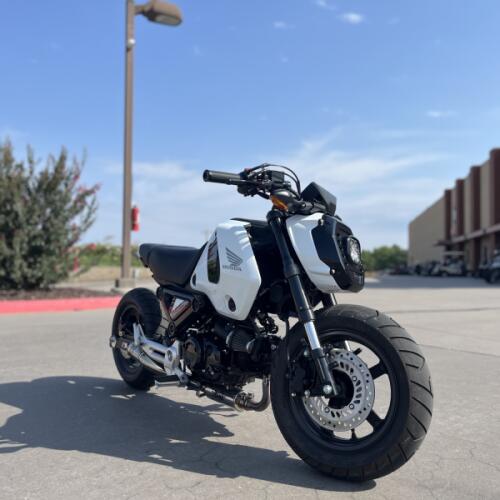 2024 Grom125 Pearl White 200283 thumb 3