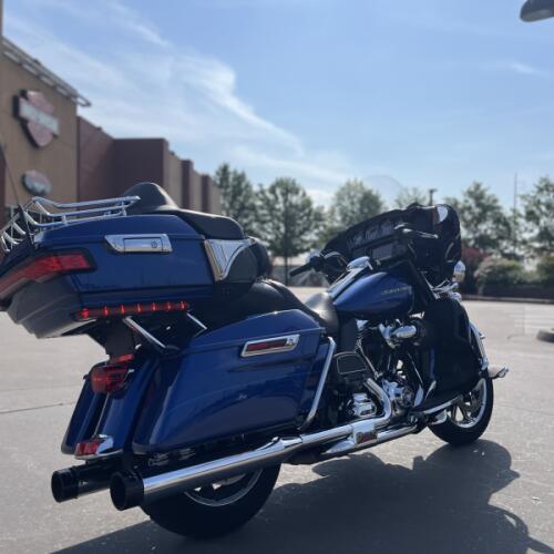 2015 Harley-Davidson® FLHTK Ultra Limited Superior Blue 696335 thumb 2