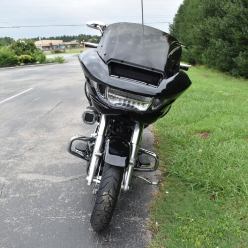 FLTRX 2024 Road Glide® thumb 2