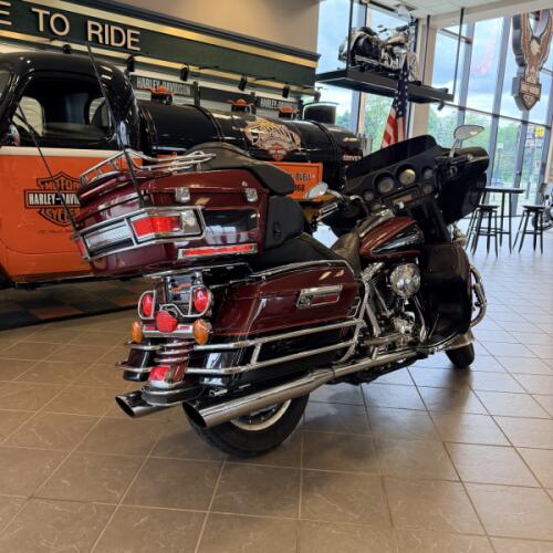 2006 Harley-Davidson Electra Glide Ultra Classic FLHTCUI thumb 3