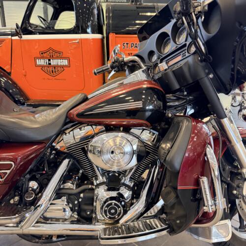 2006 Harley-Davidson Electra Glide Ultra Classic FLHTCUI thumb 0