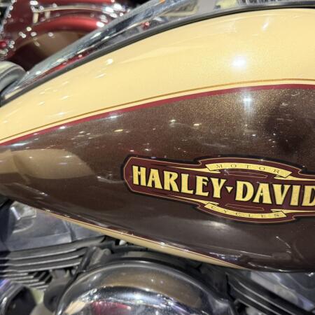 2014 Harley-Davidson® Tri Glide® Ultra thumb 3
