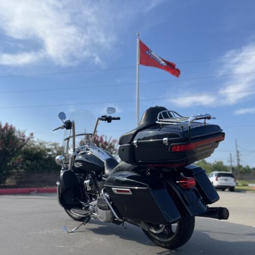 2020 Harley-Davidson® FLHR Road King® Vivid Black 648465 thumb 0