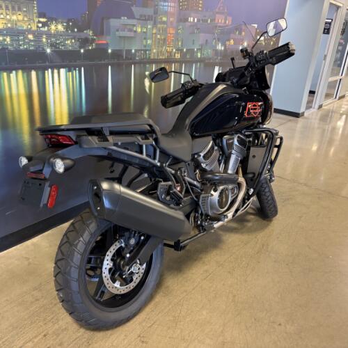 2026 Harley-Davidson® Pan America® 1250 Special RA1250S thumb 0